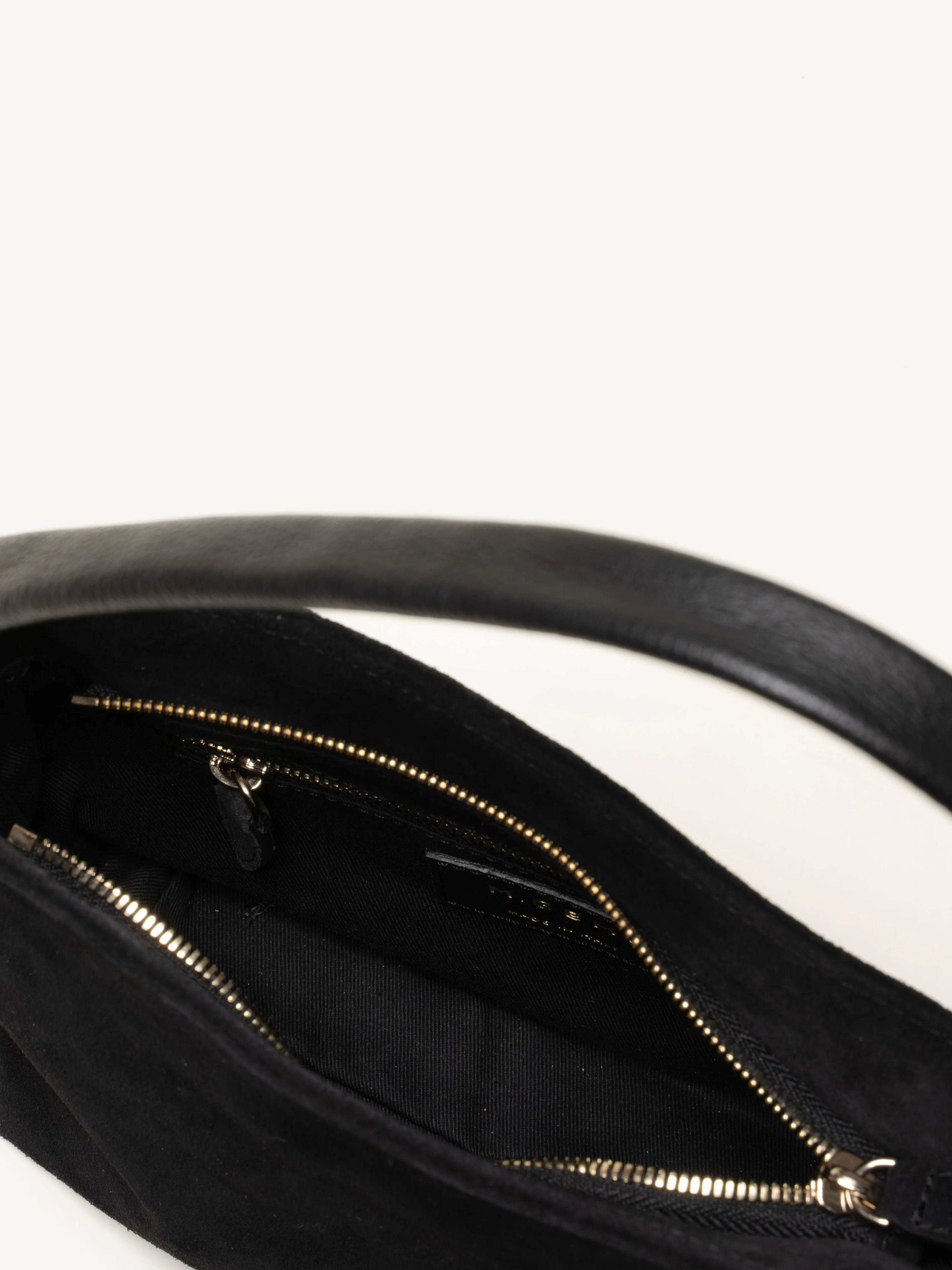 The Attilia Convertible Shoulder Bag - Image 7