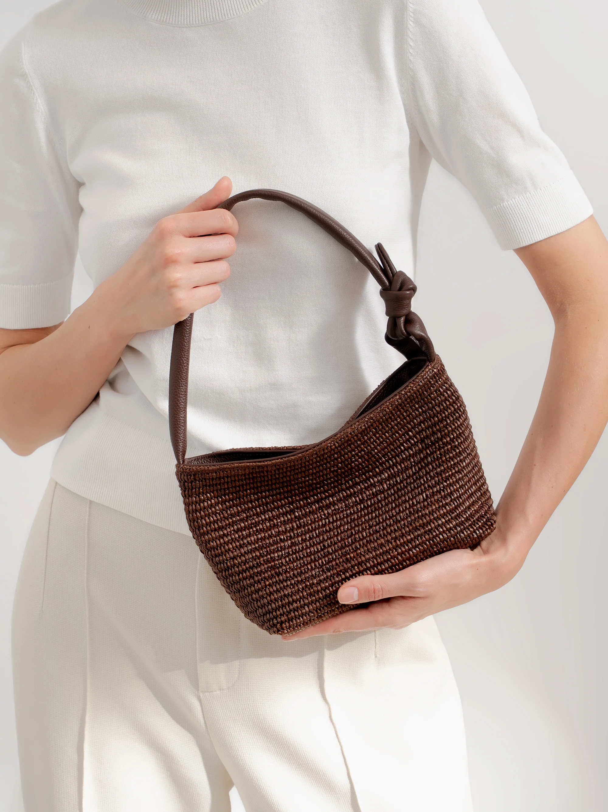 The Attilia Convertible Shoulder Bag - Image 9