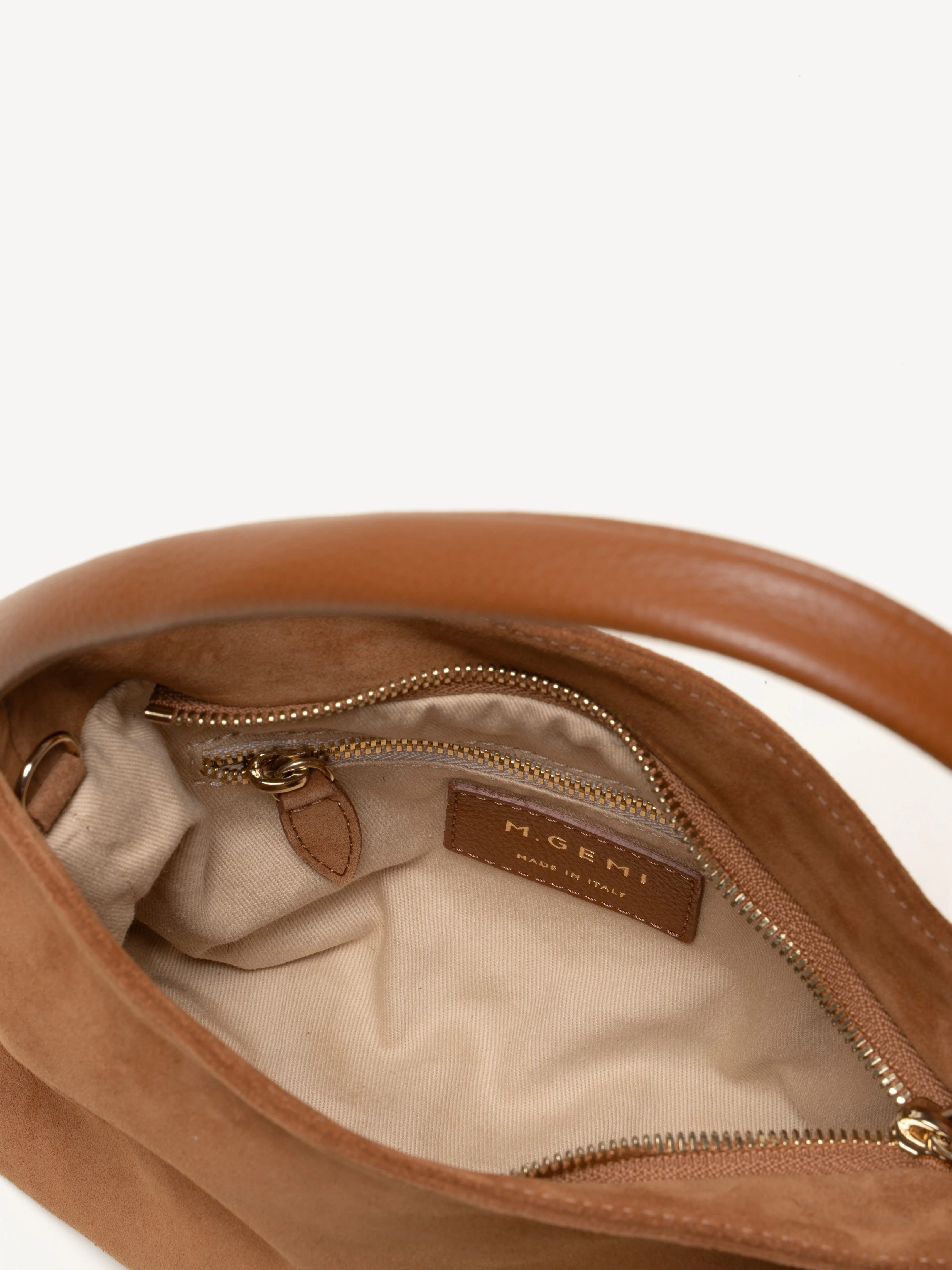 The Attilia Convertible Shoulder Bag - Image 7