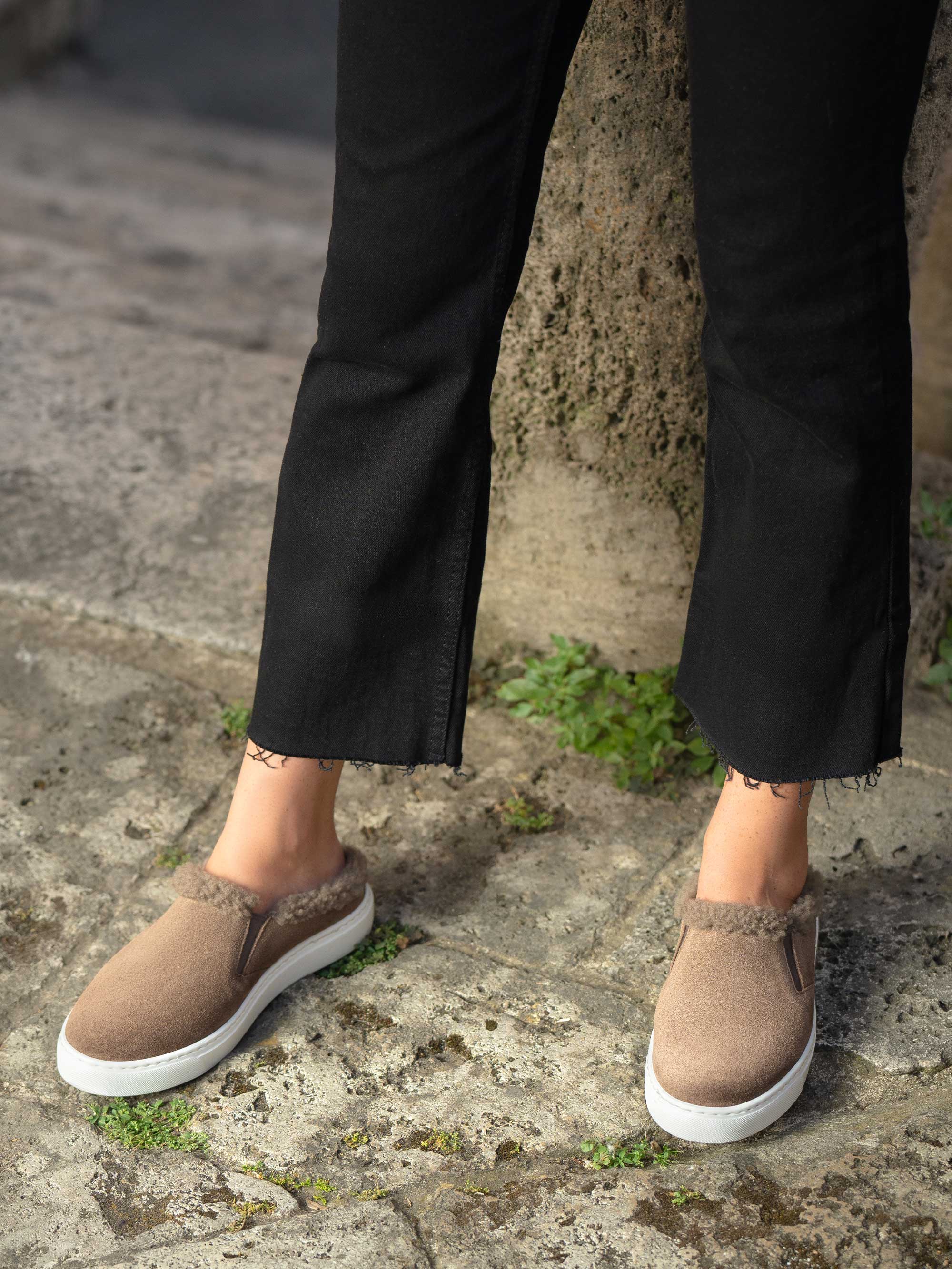 The Cerchio Shearling Mule - Image 7
