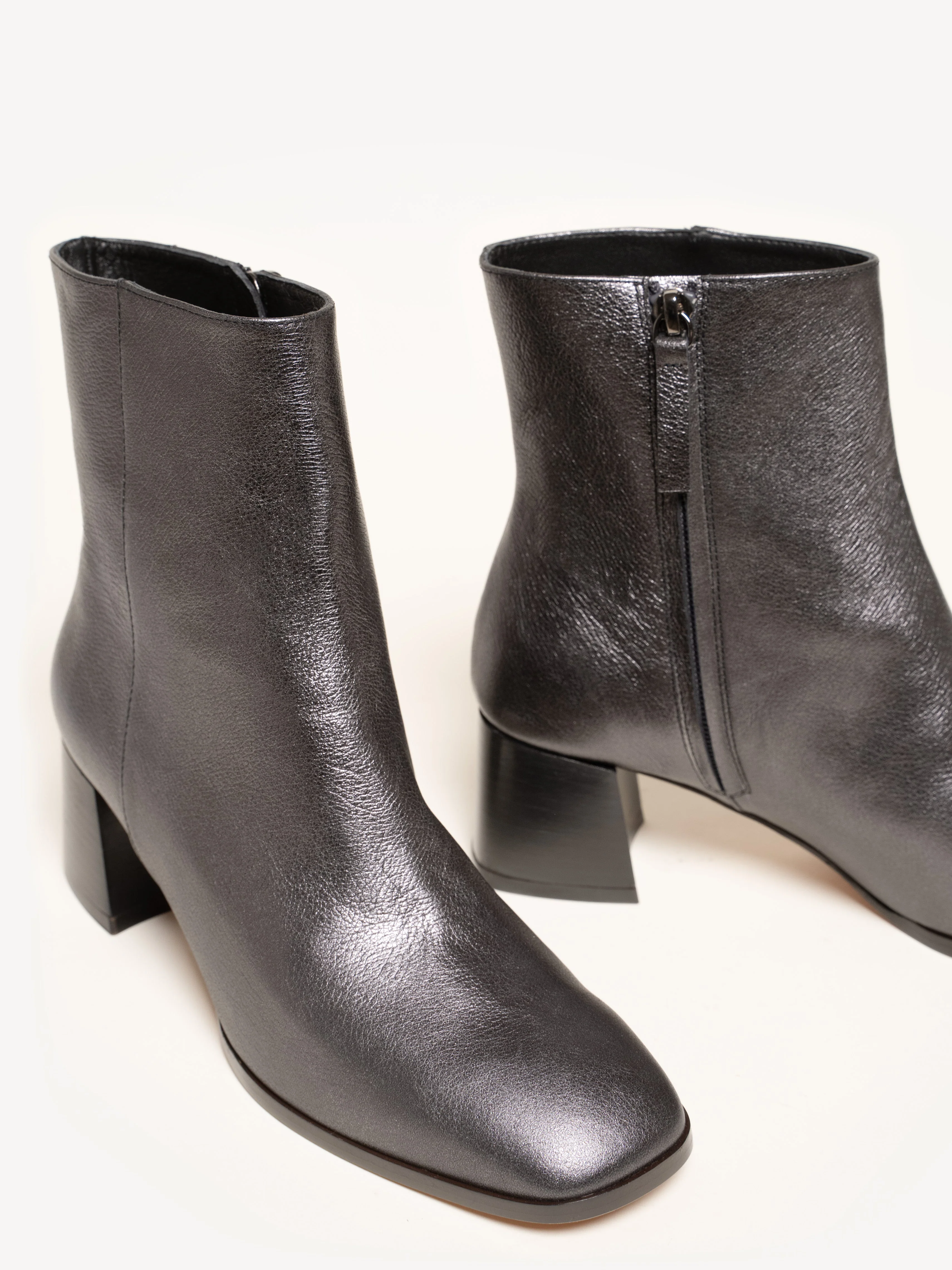 The Cristina (Sample Sale) - Image 4