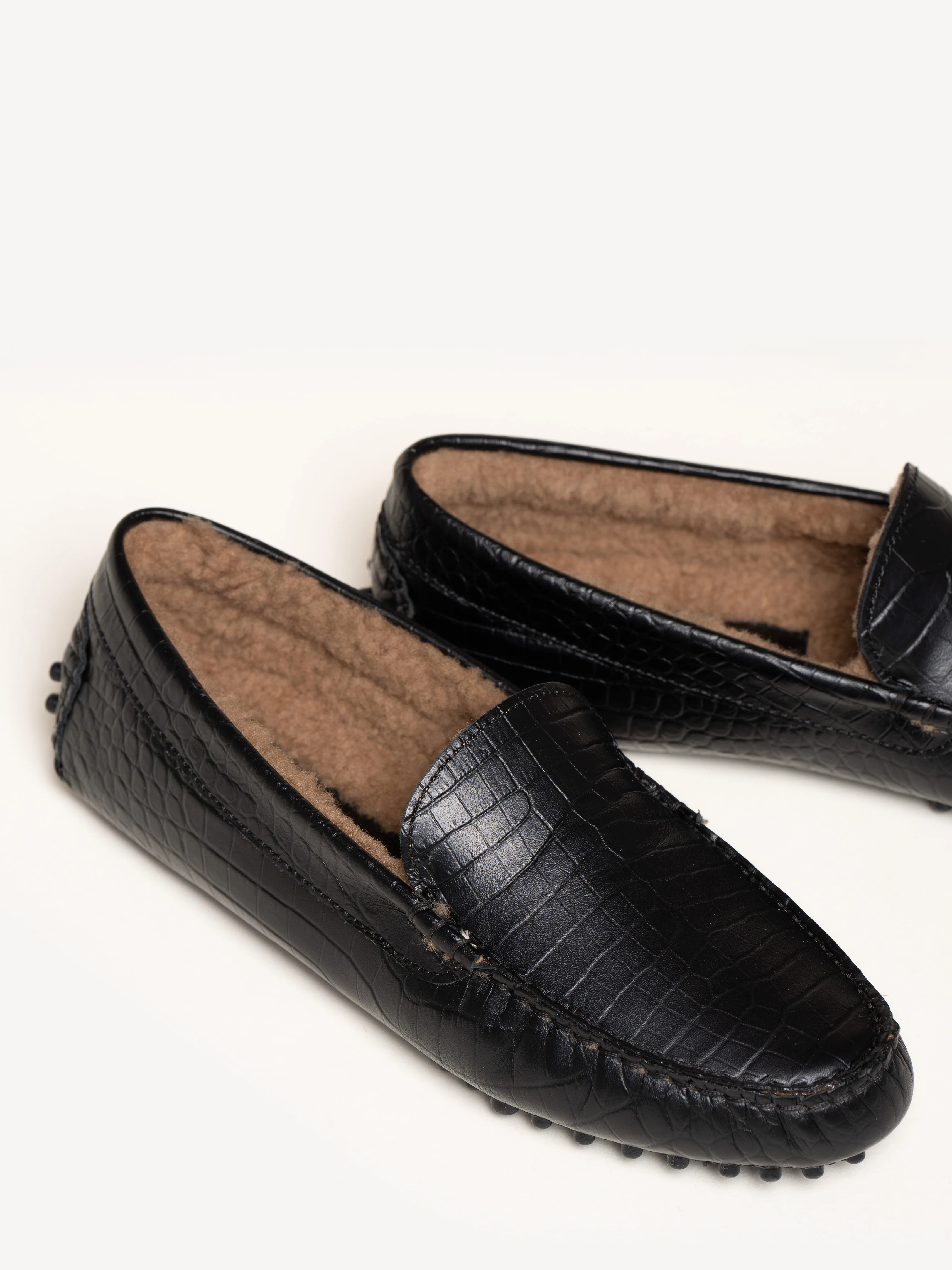 The Felize Shearling - Image 3