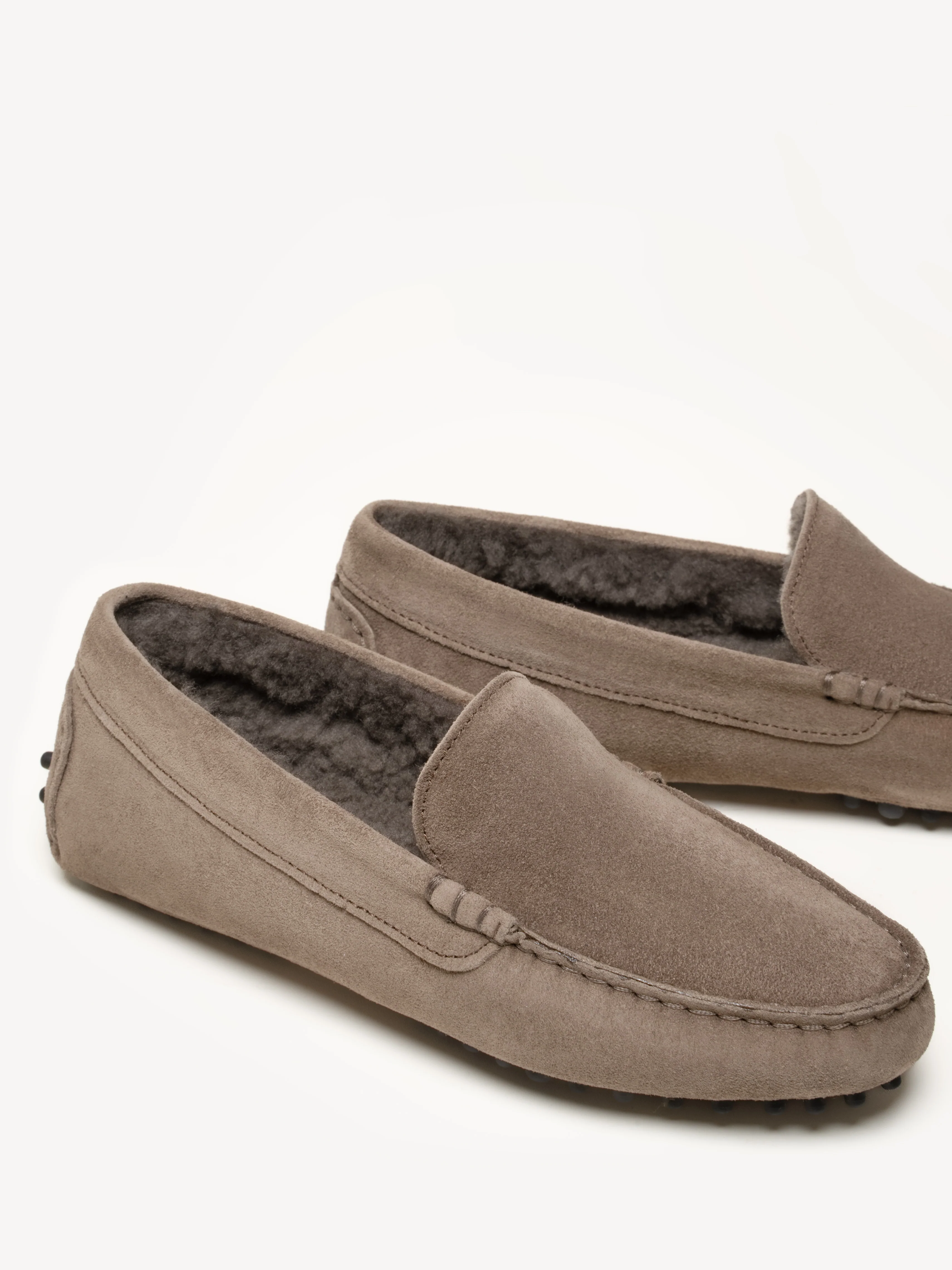 The Felize Shearling - Image 4