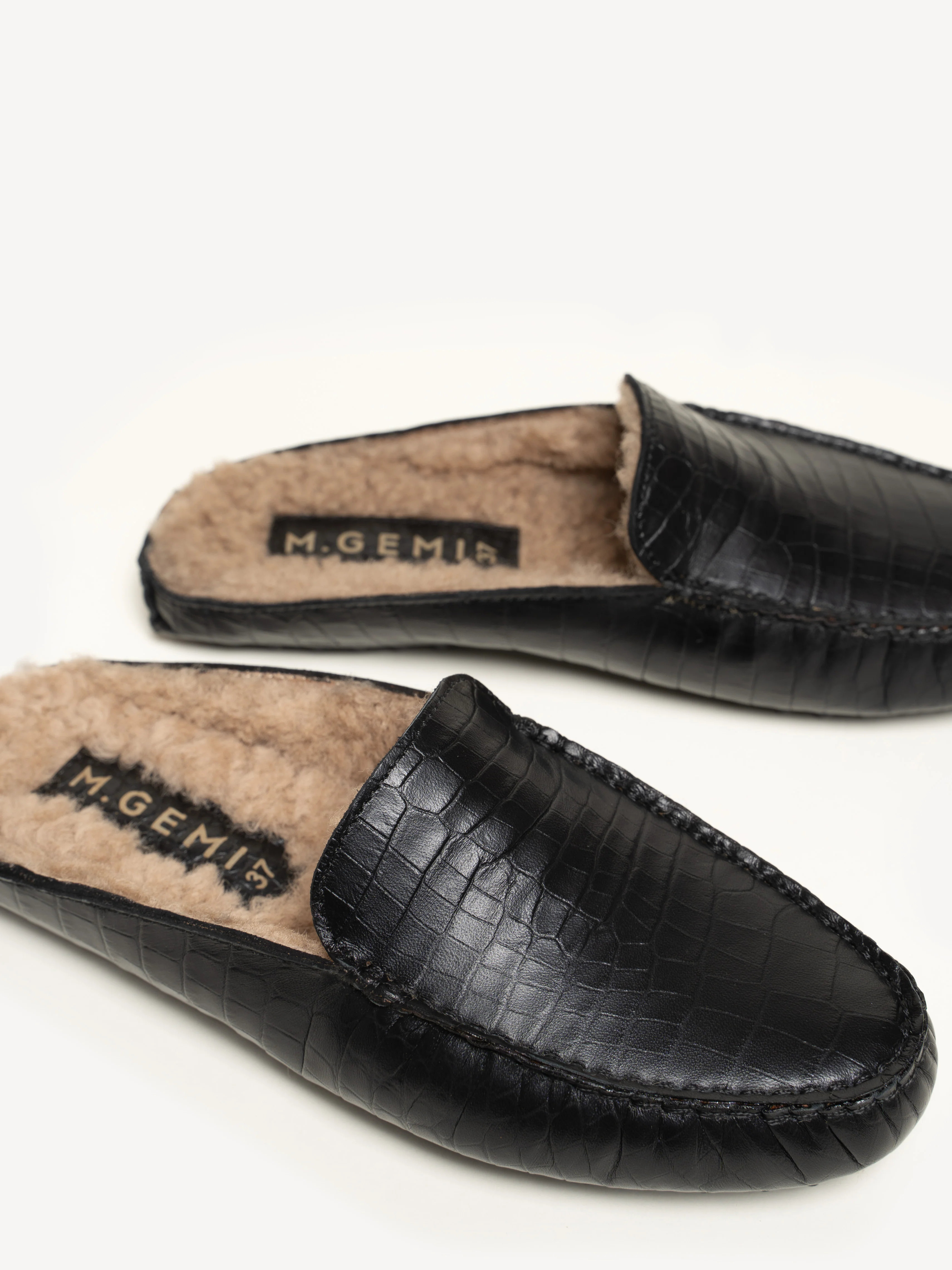 The Felize Shearling Mule - Image 4