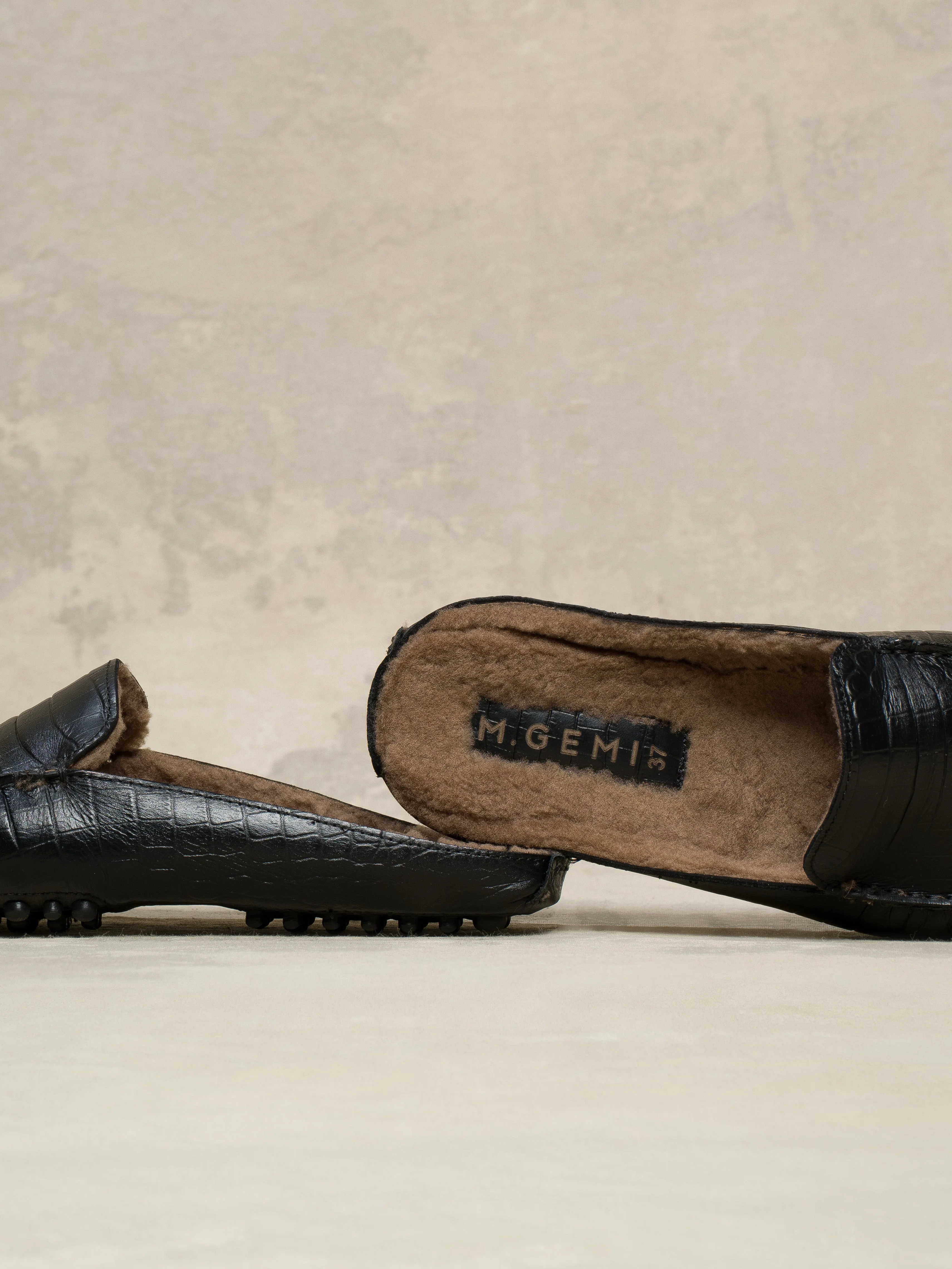 The Felize Shearling Mule (Sample Sale) - Image 4