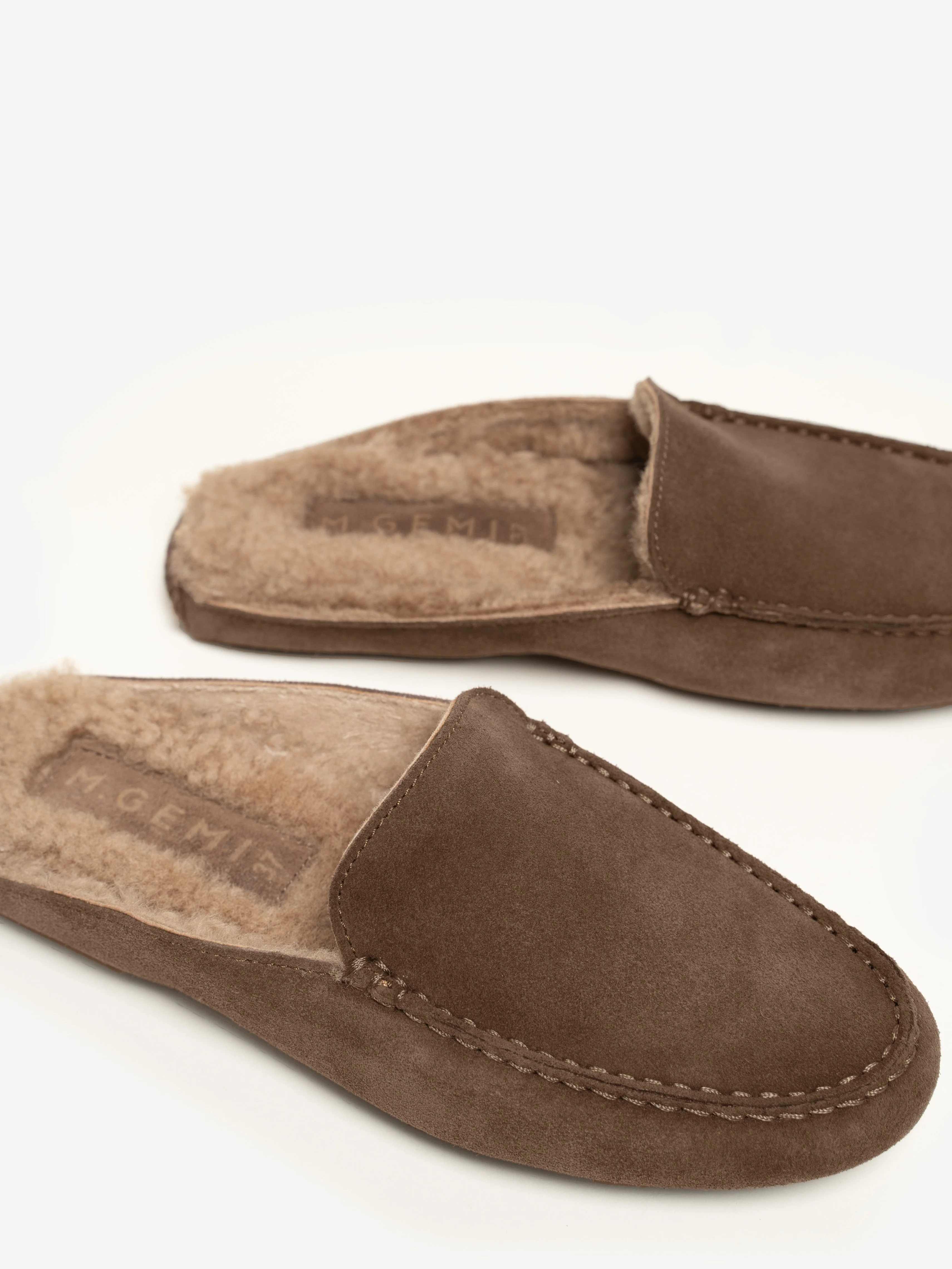 The Felize Shearling Mule (Sample Sale) - Image 4