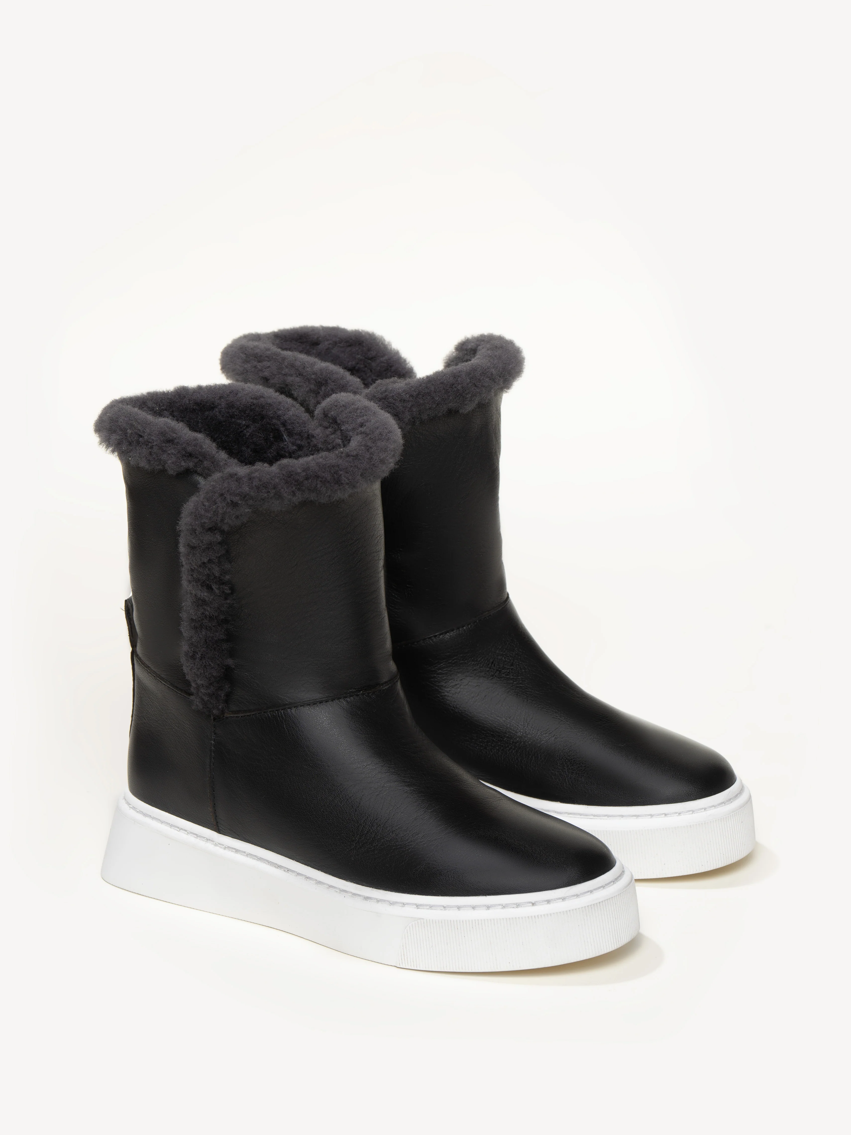 The Fredda Shearling - Image 2