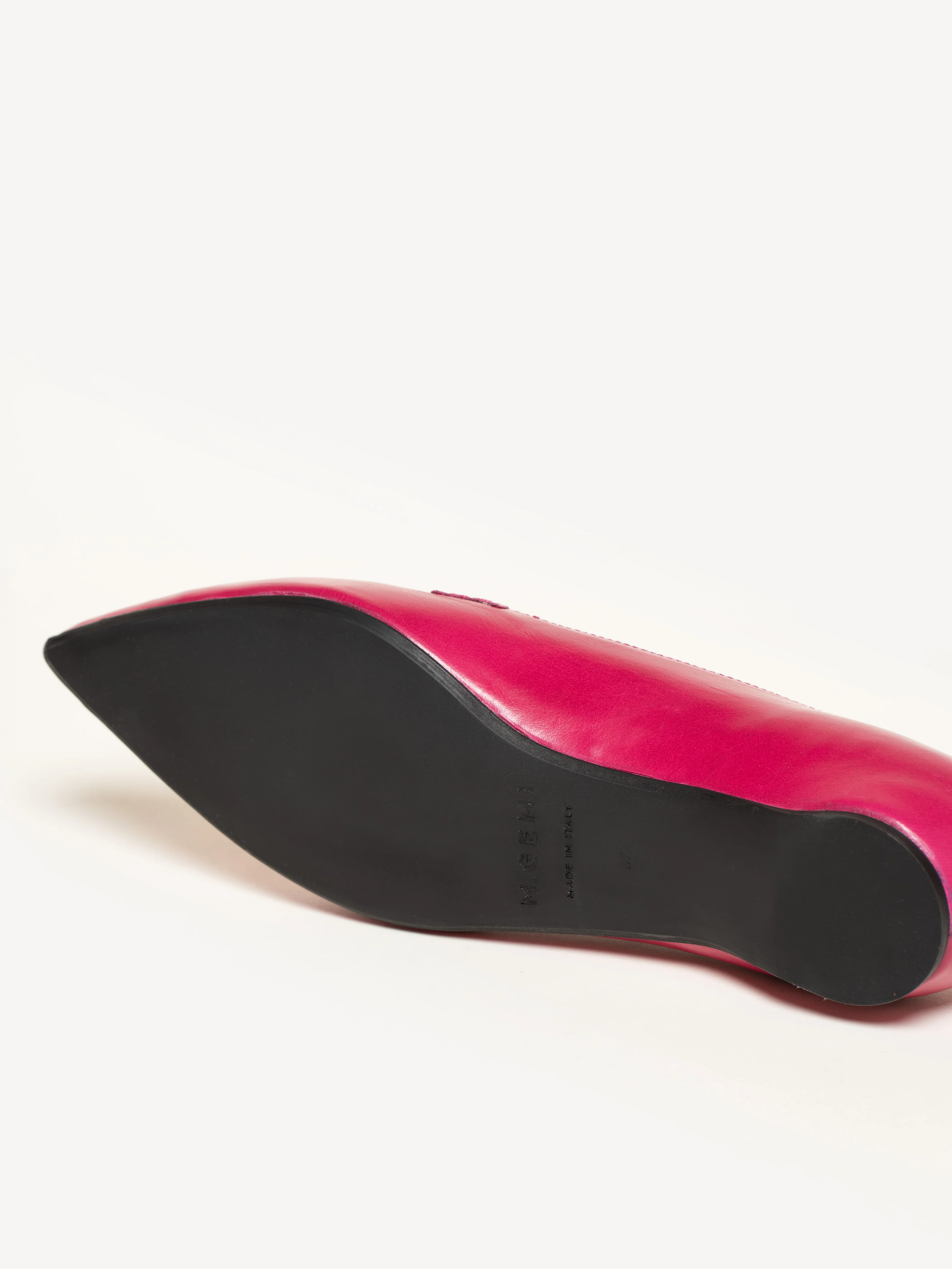 The Gia - Image 4