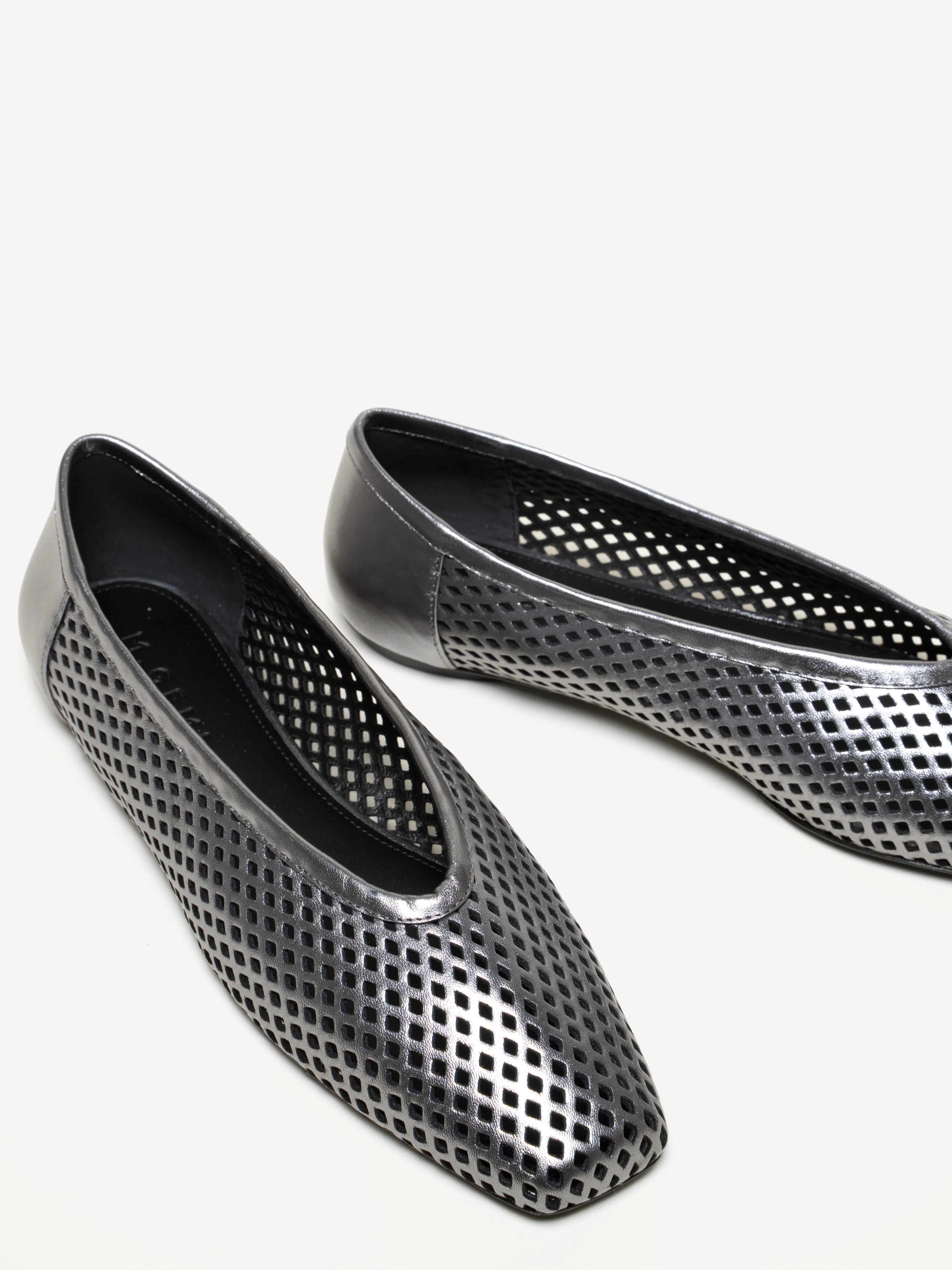 The Ginetta (Sample Sale) - Image 3