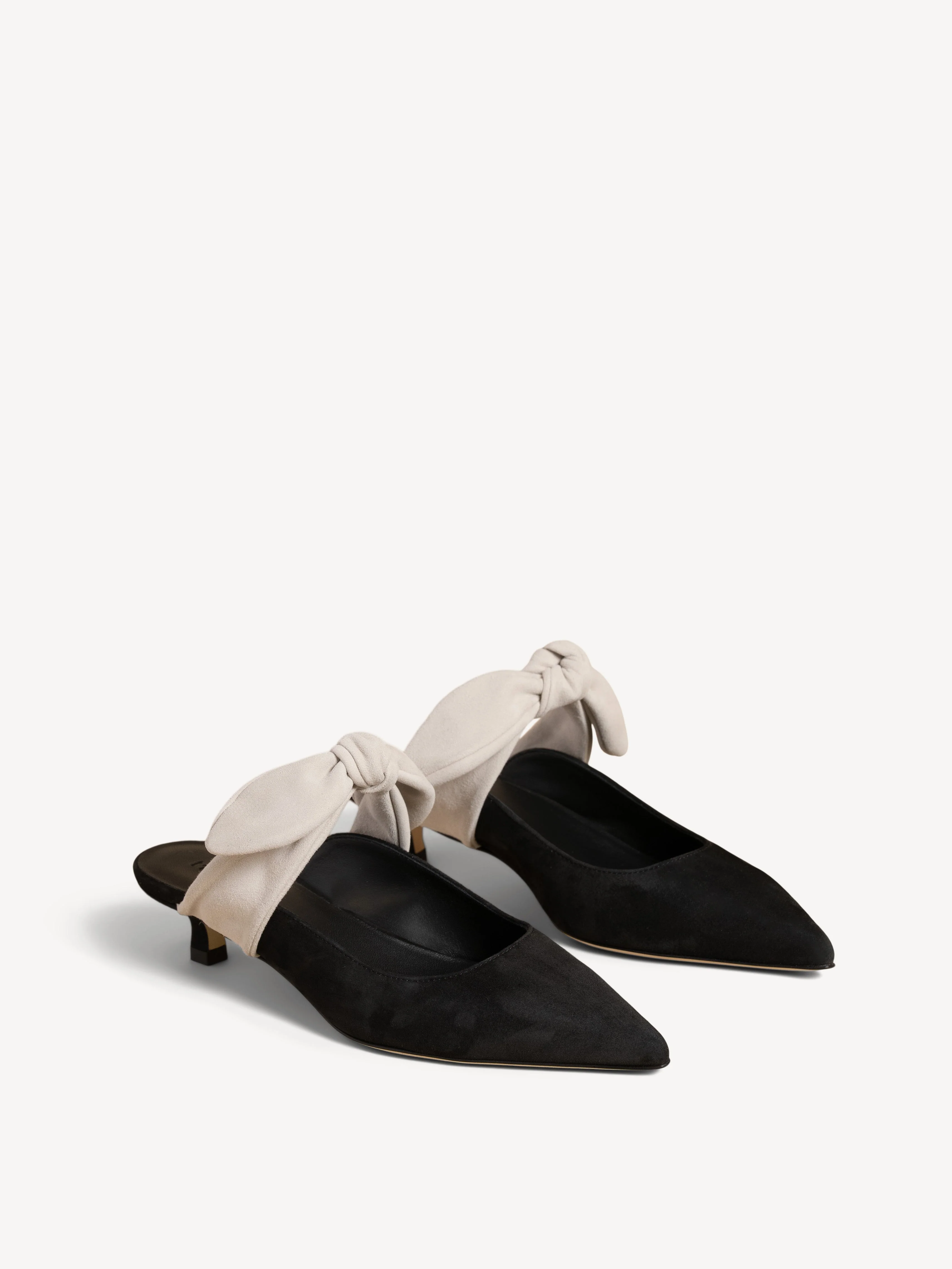 The Lasso (Sample Sale) - Image 2