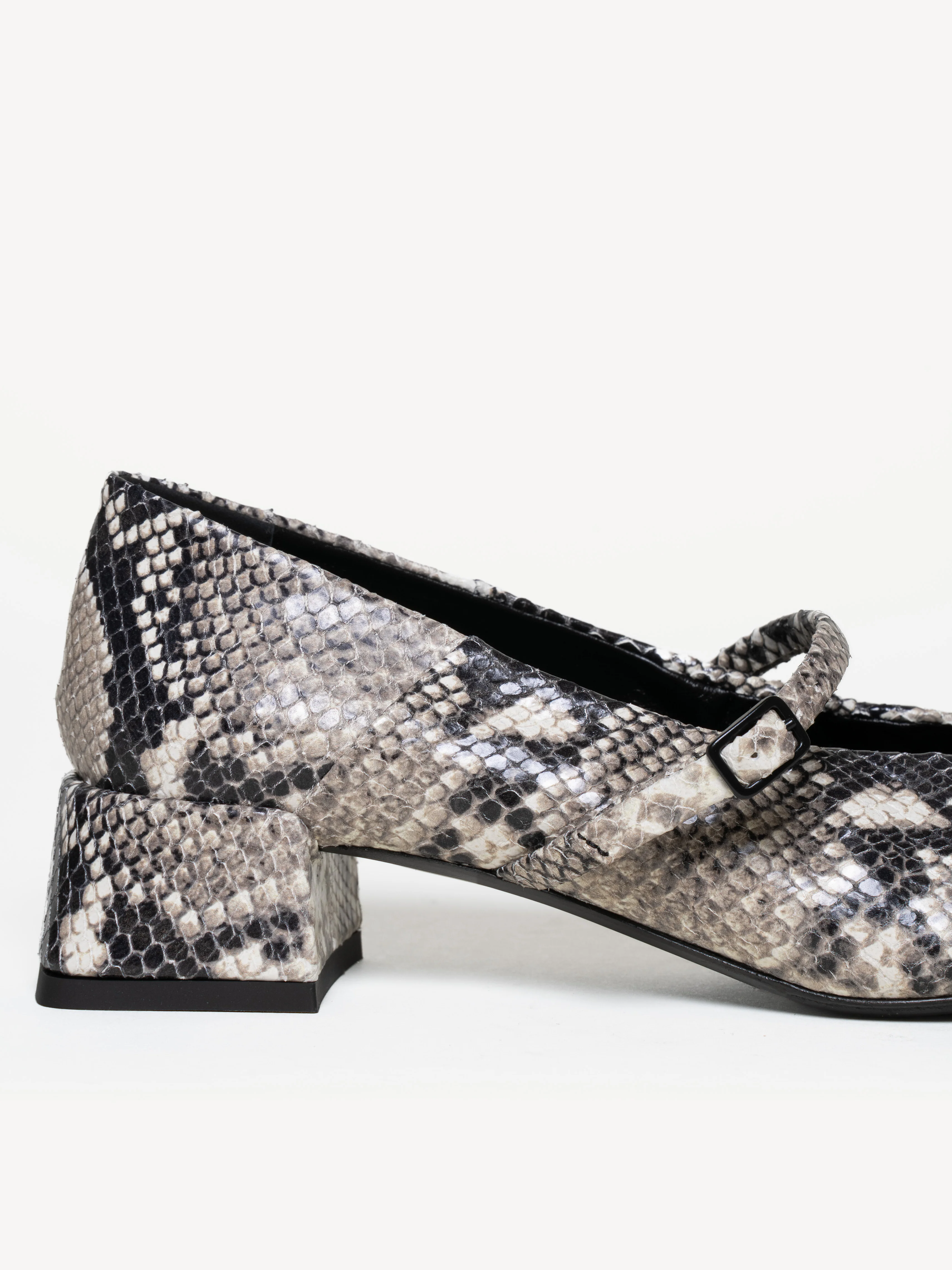 The Loriana 35MM (Sample Sale) - Image 4