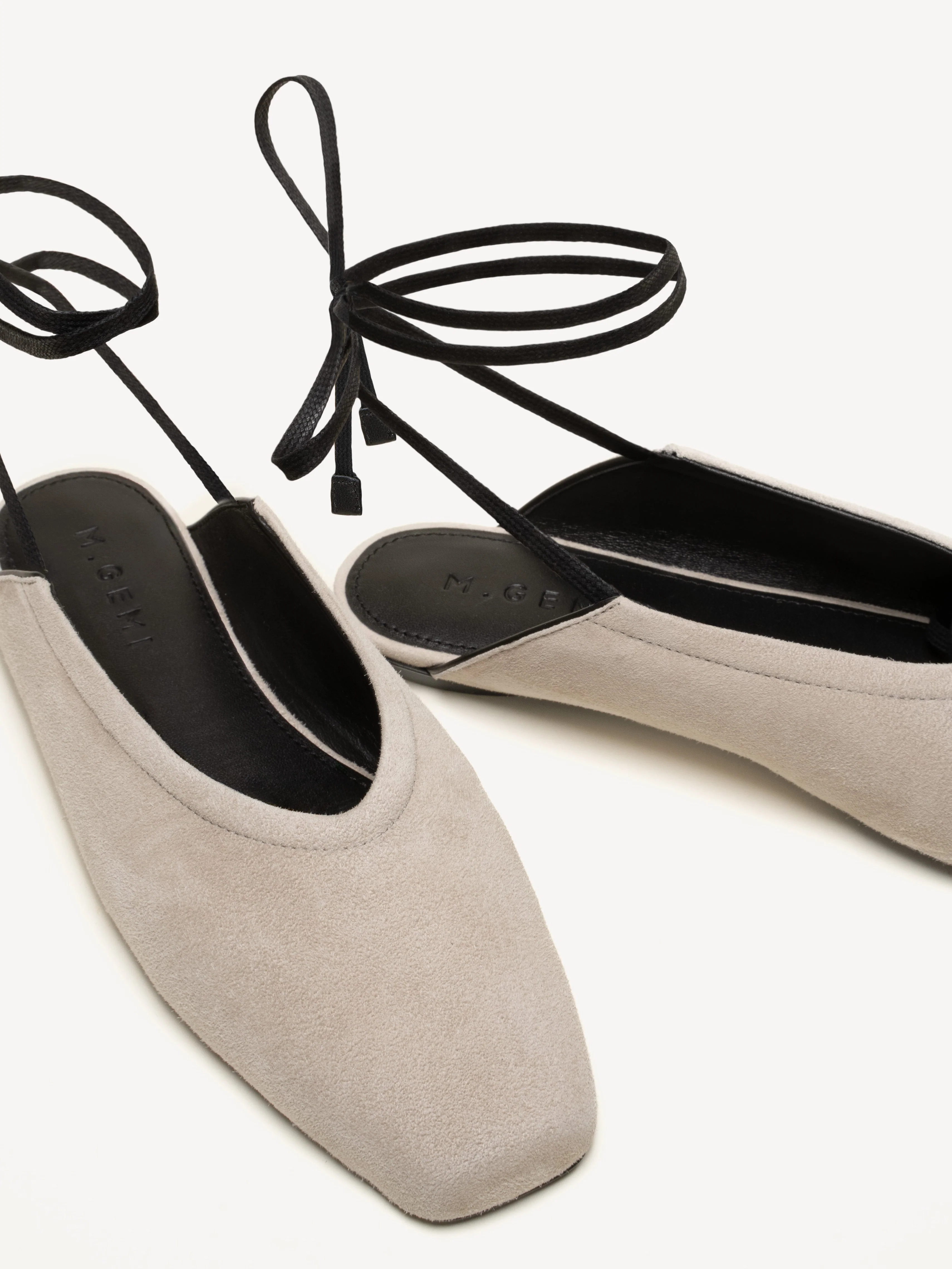 The Novella (Sample Sale) - Image 2
