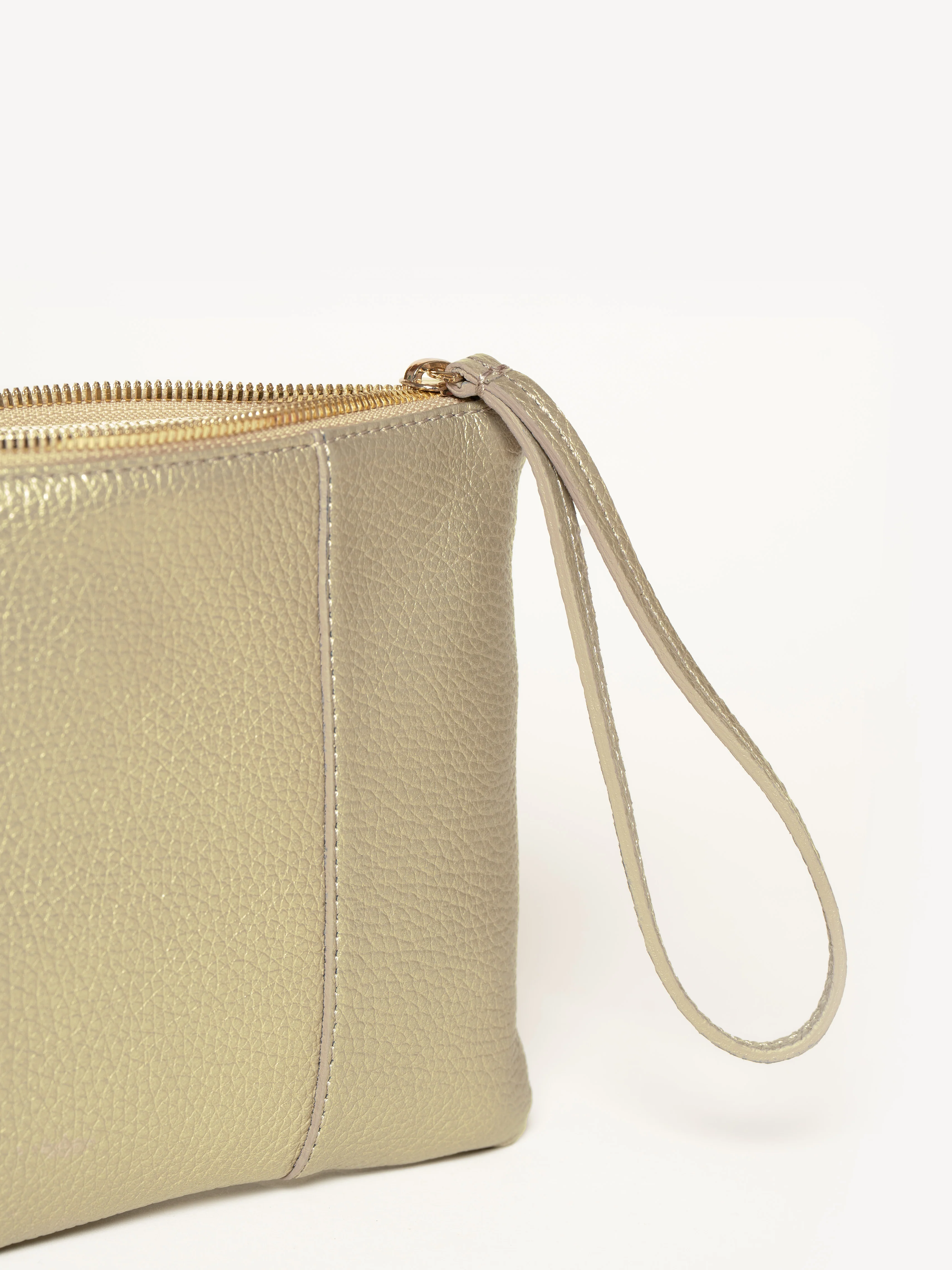 The Piccola Wristlet - Image 4