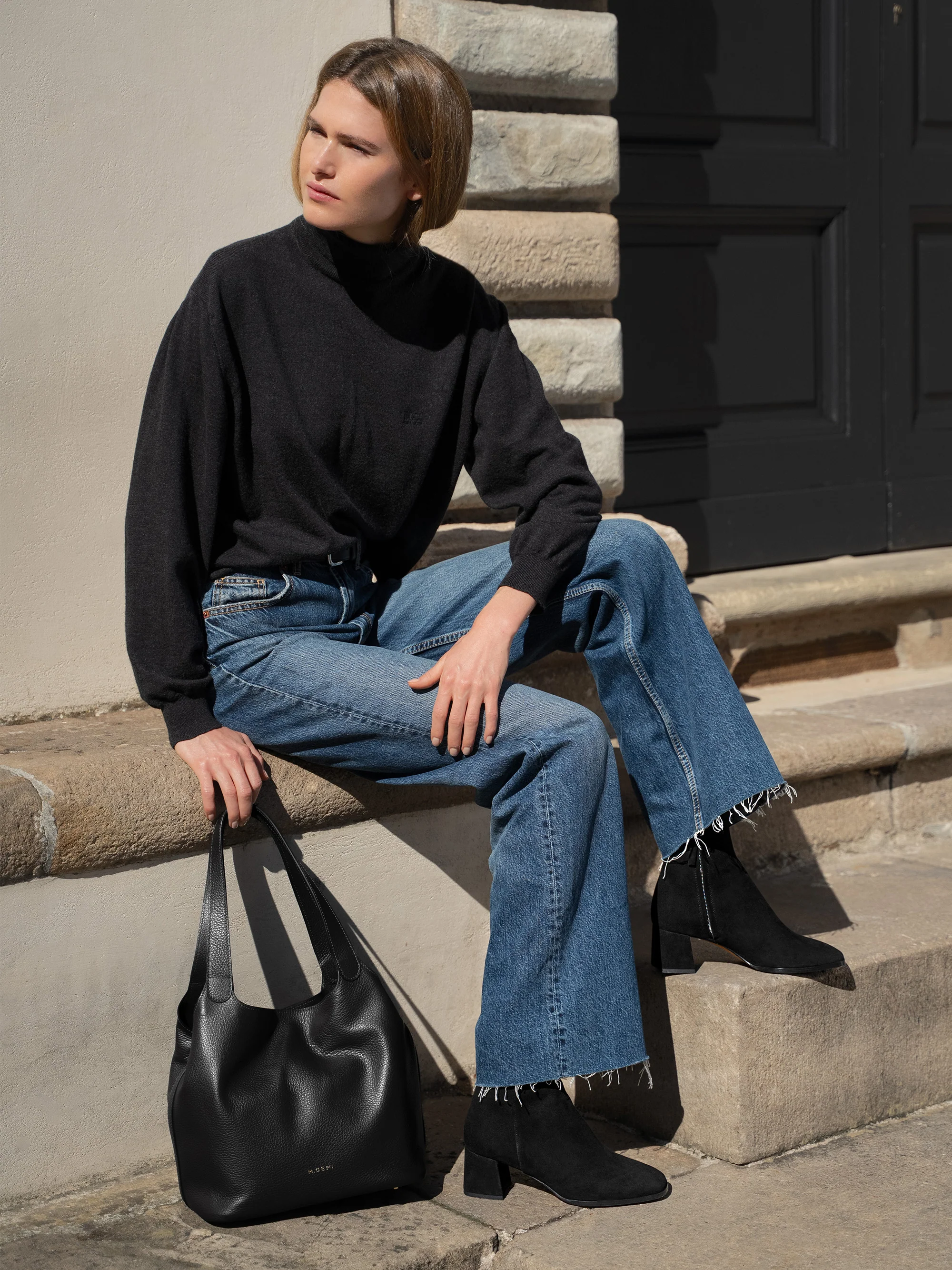 The Rigoletta Bucket Bag - Image 9