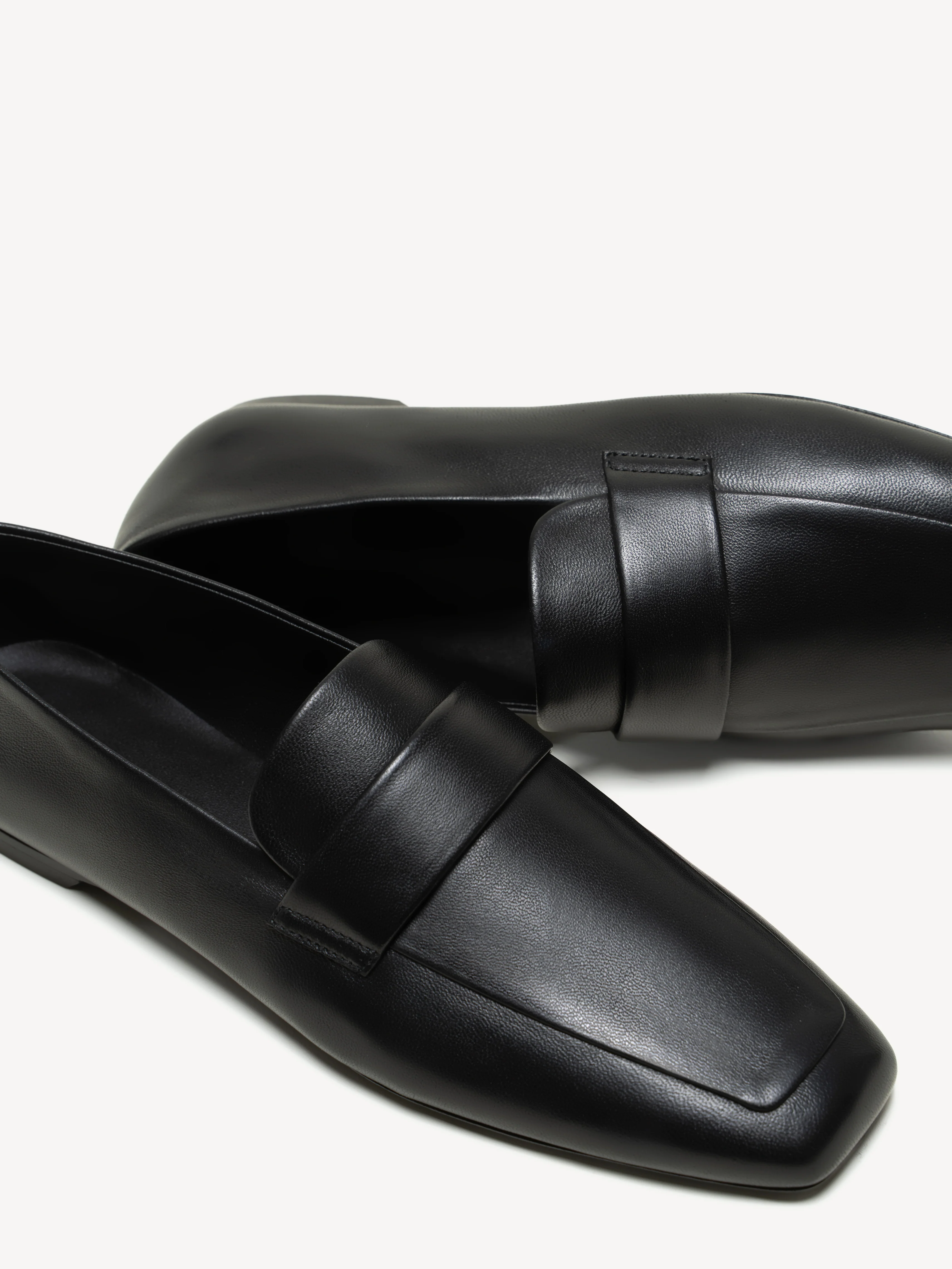 The Una Loafer - Image 3