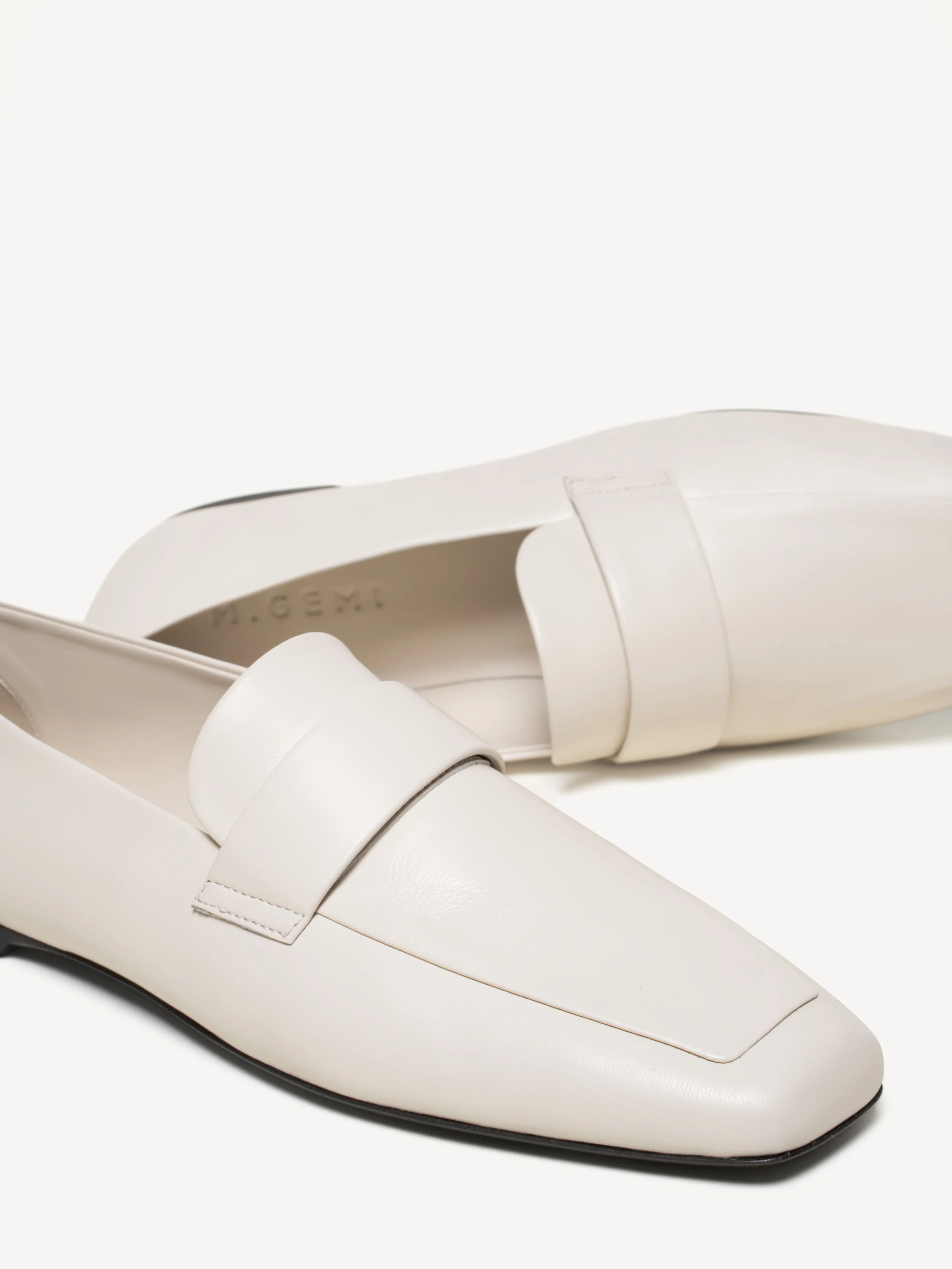 The Una Loafer - Image 3