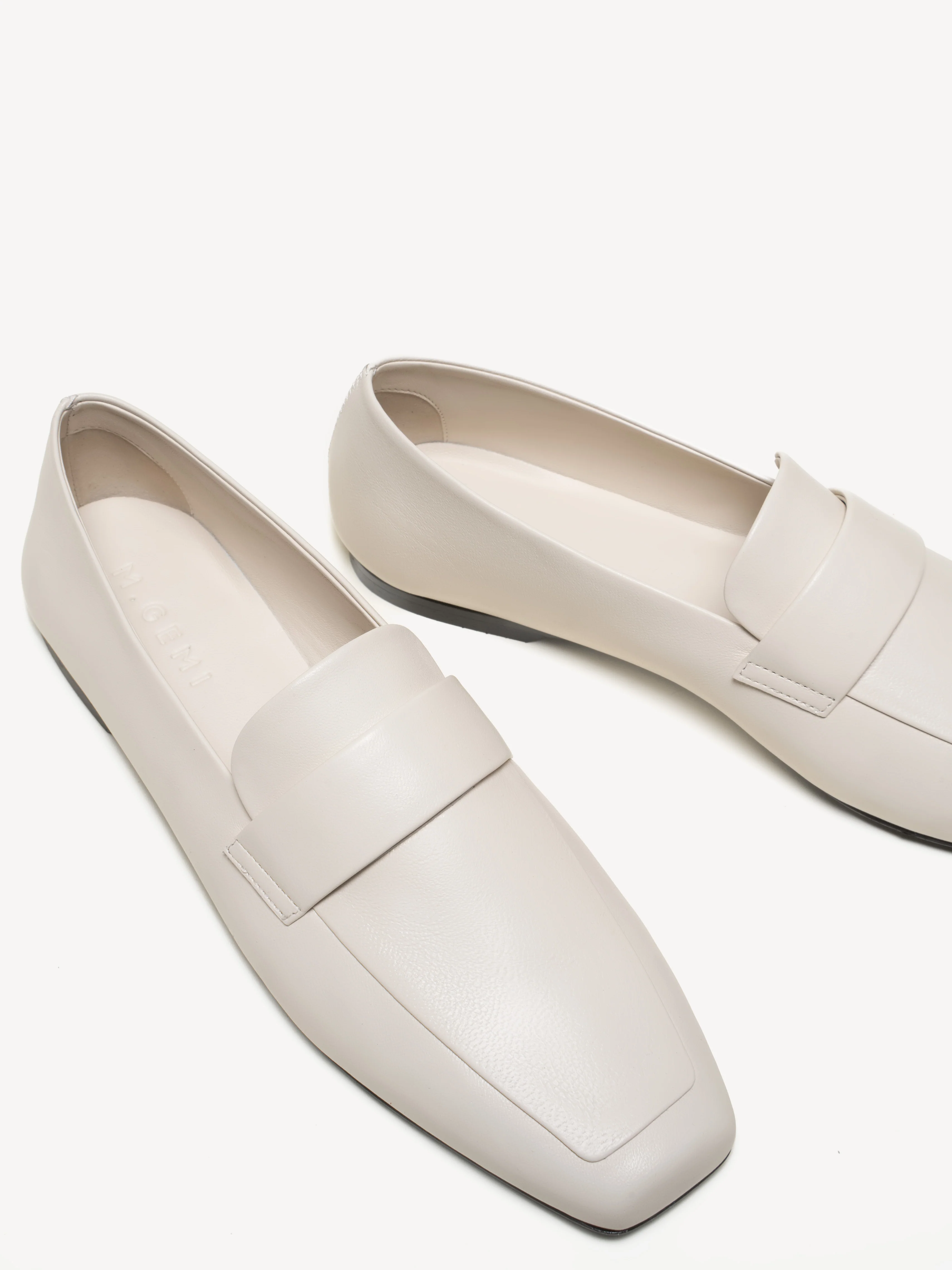 The Una Loafer - Image 4