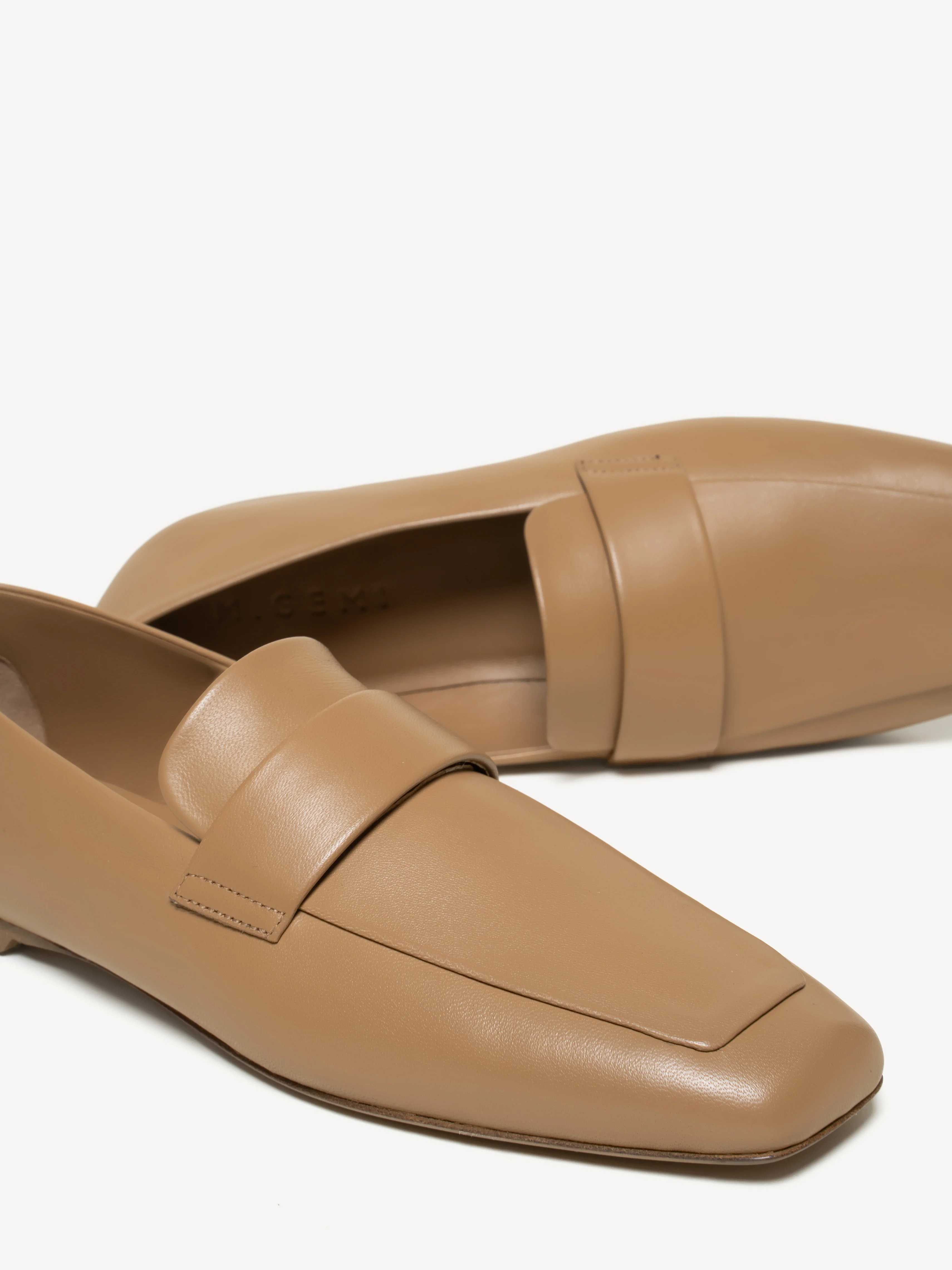 The Una Loafer - Image 3