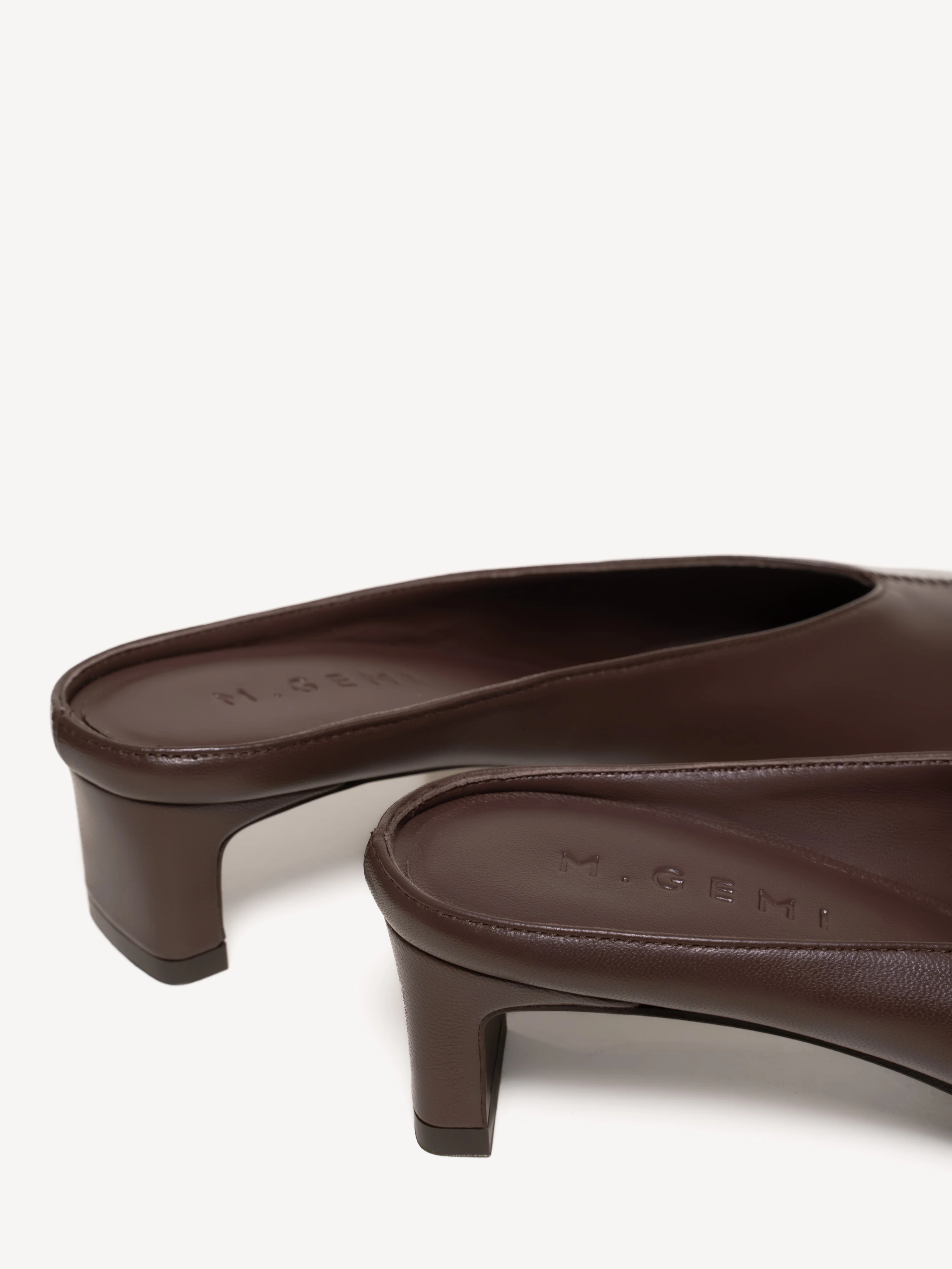 The Una Mule 35 (Sample Sale) - Image 4