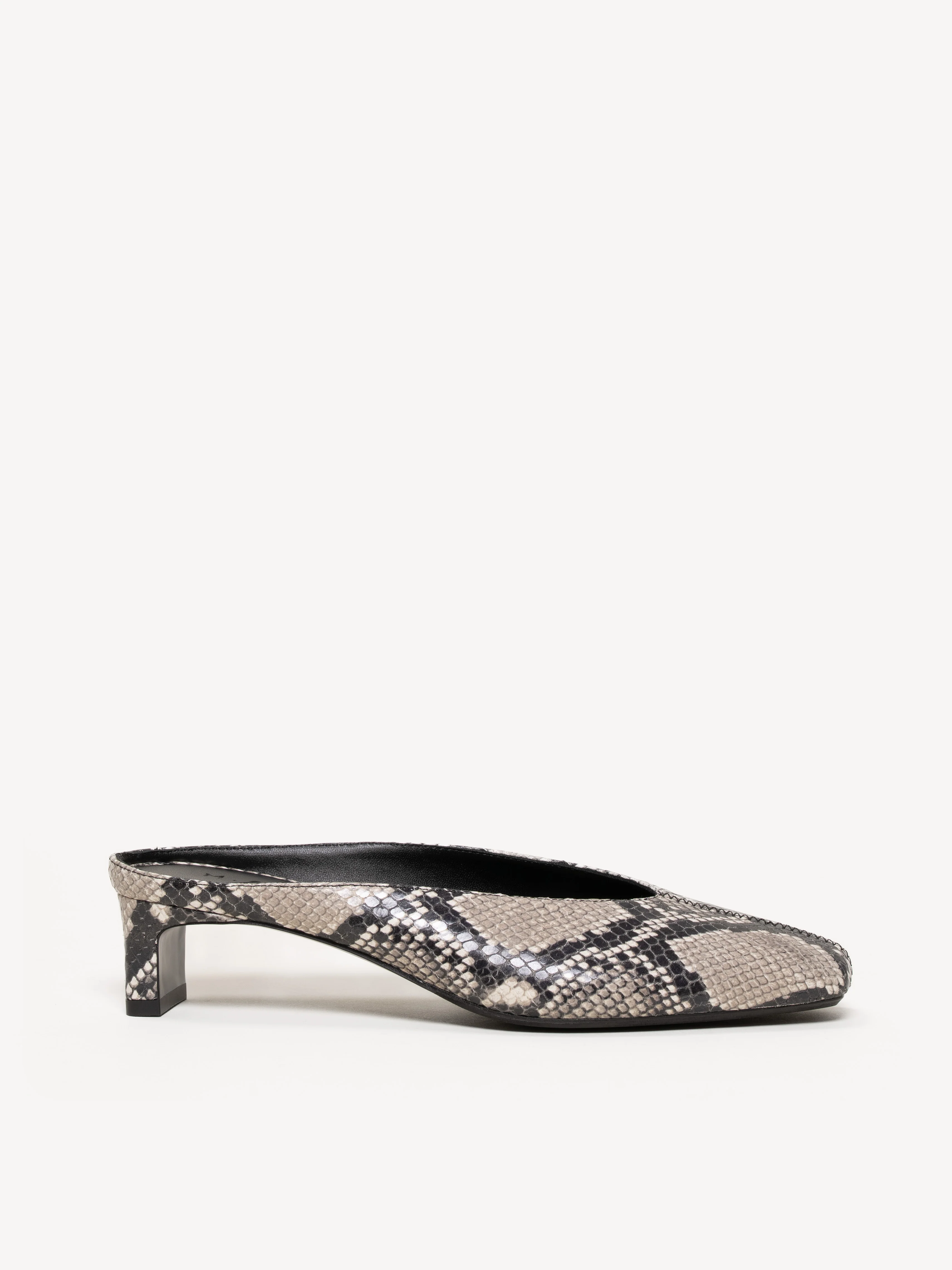 The Una Mule 35 (Sample Sale)