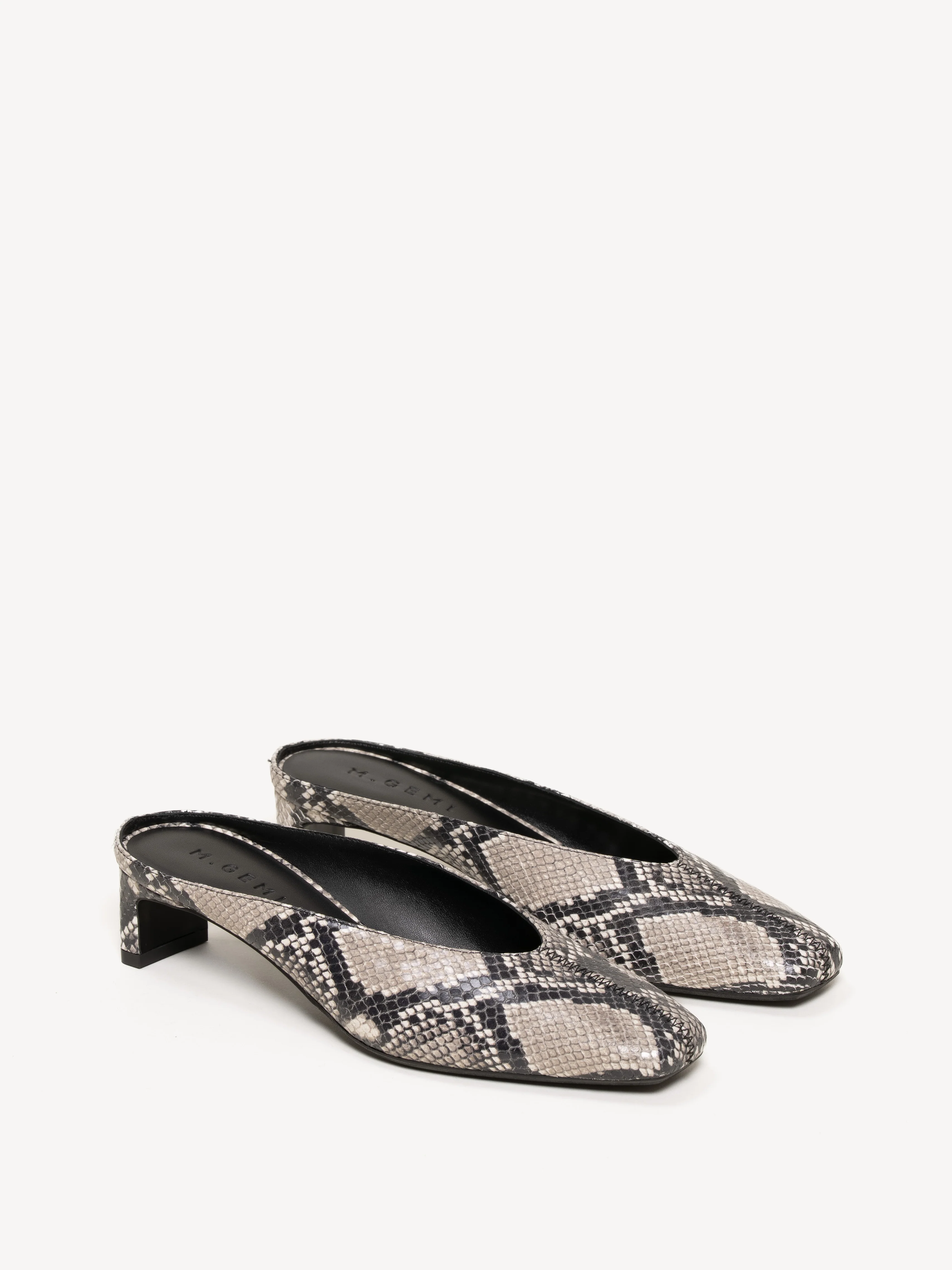 The Una Mule 35 (Sample Sale) - Image 2