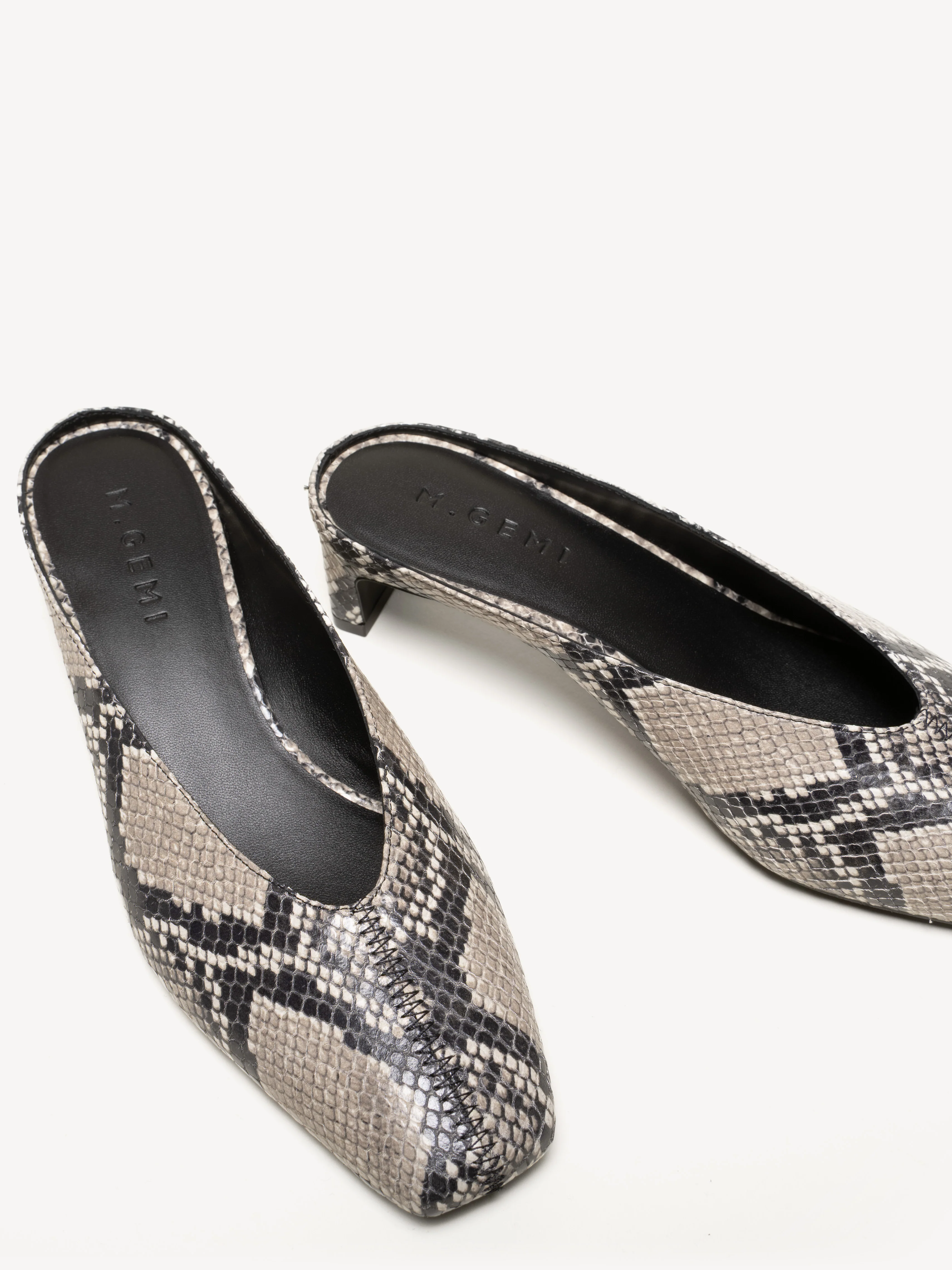 The Una Mule 35 (Sample Sale) - Image 3