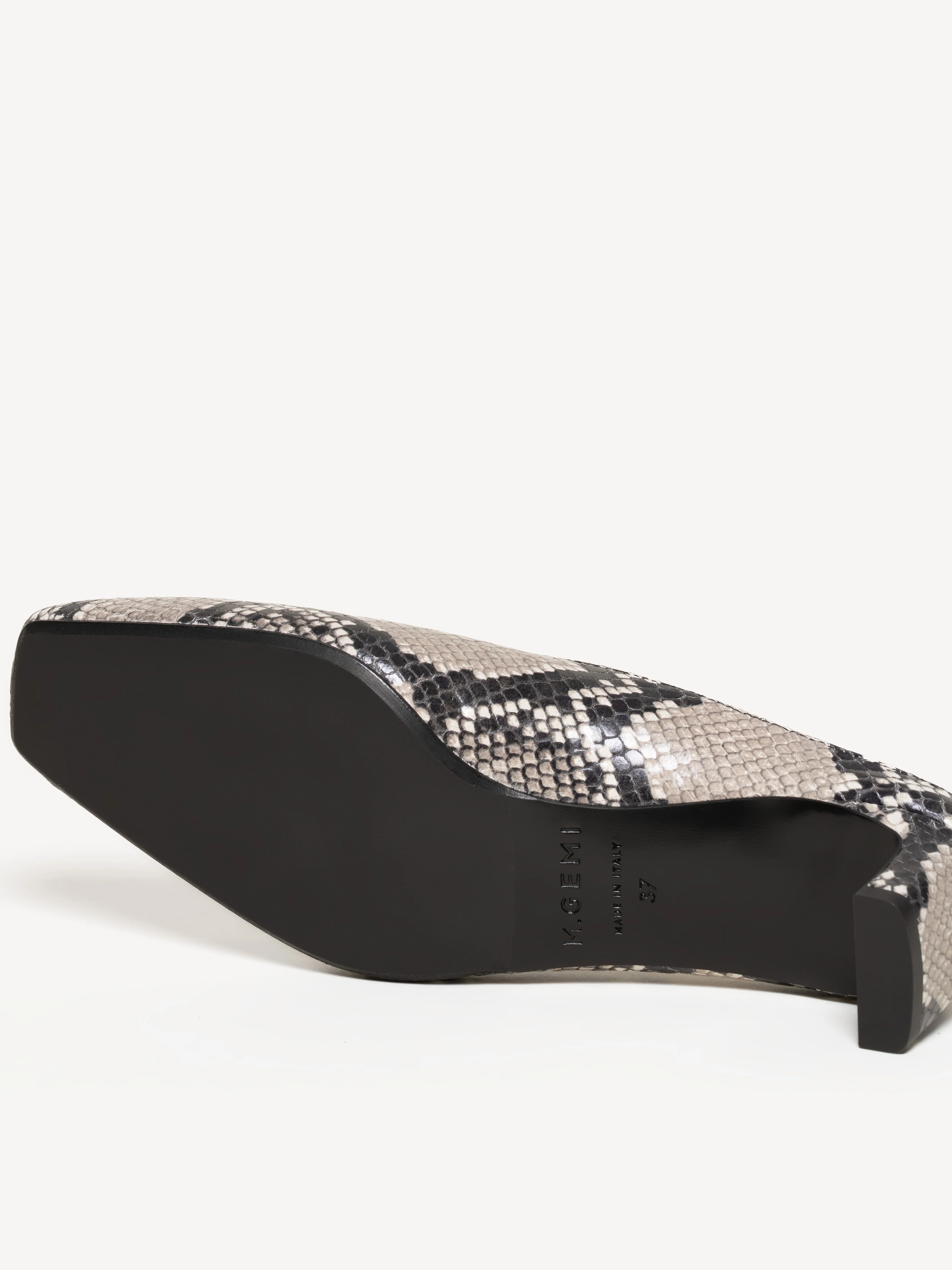 The Una Mule 35 (Sample Sale) - Image 5