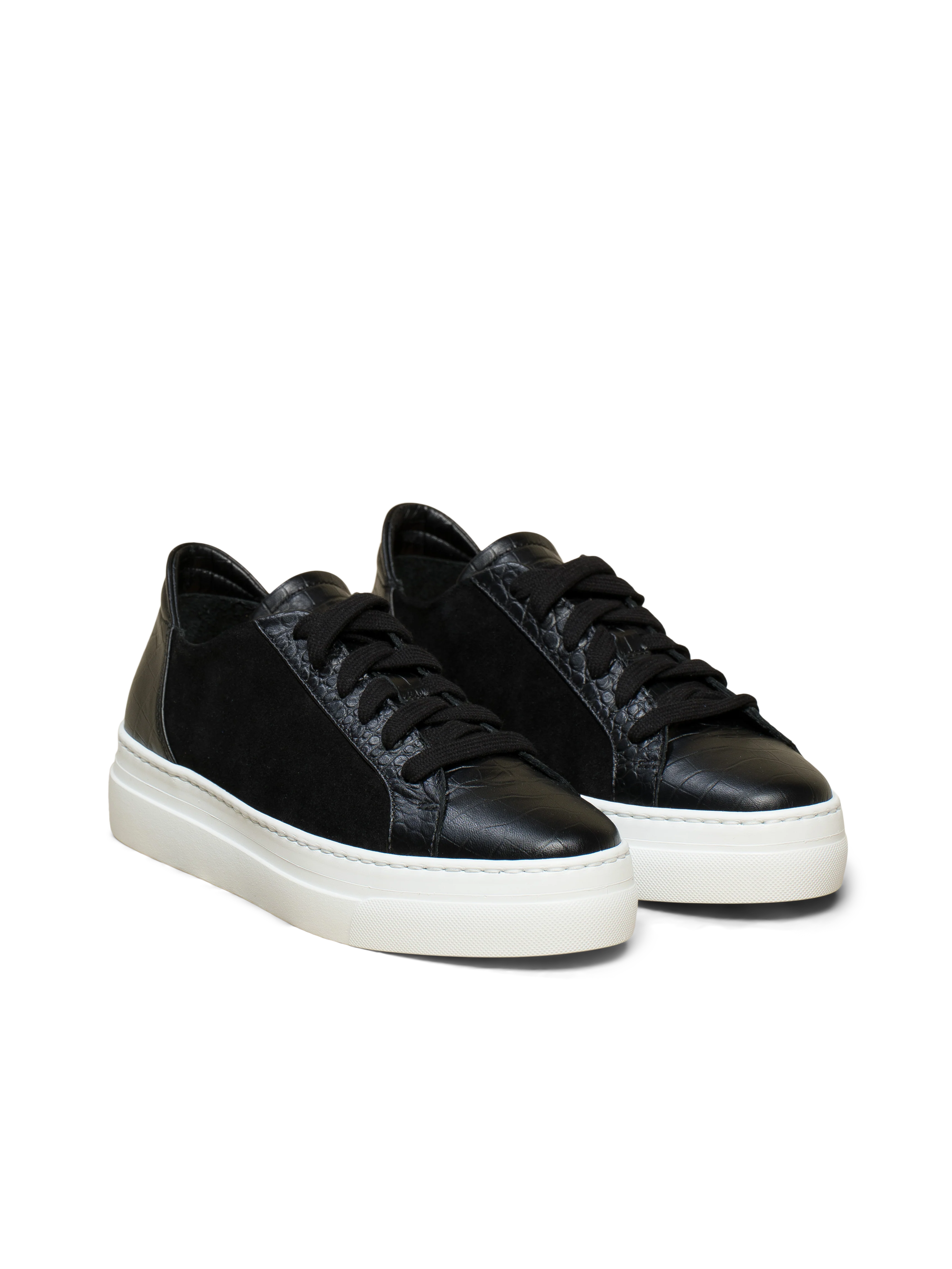 The Zeta Lace Up - Image 11